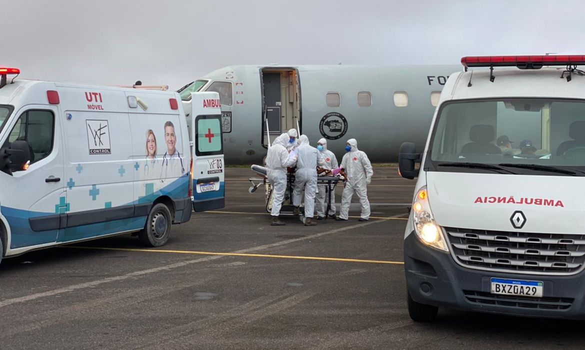 Covid-19 - Pacientes do Amazonas são transferidos para outros Estados