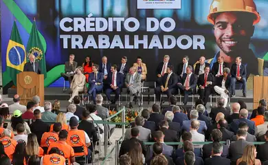 Brasília (DF), 12/03/2025  – O presidente Luiz Inácio Lula da Silva, participa da cerimônia de lançamento do programa “Crédito do Trabalhador”
Foto: Antonio Cruz/Agência Brasil