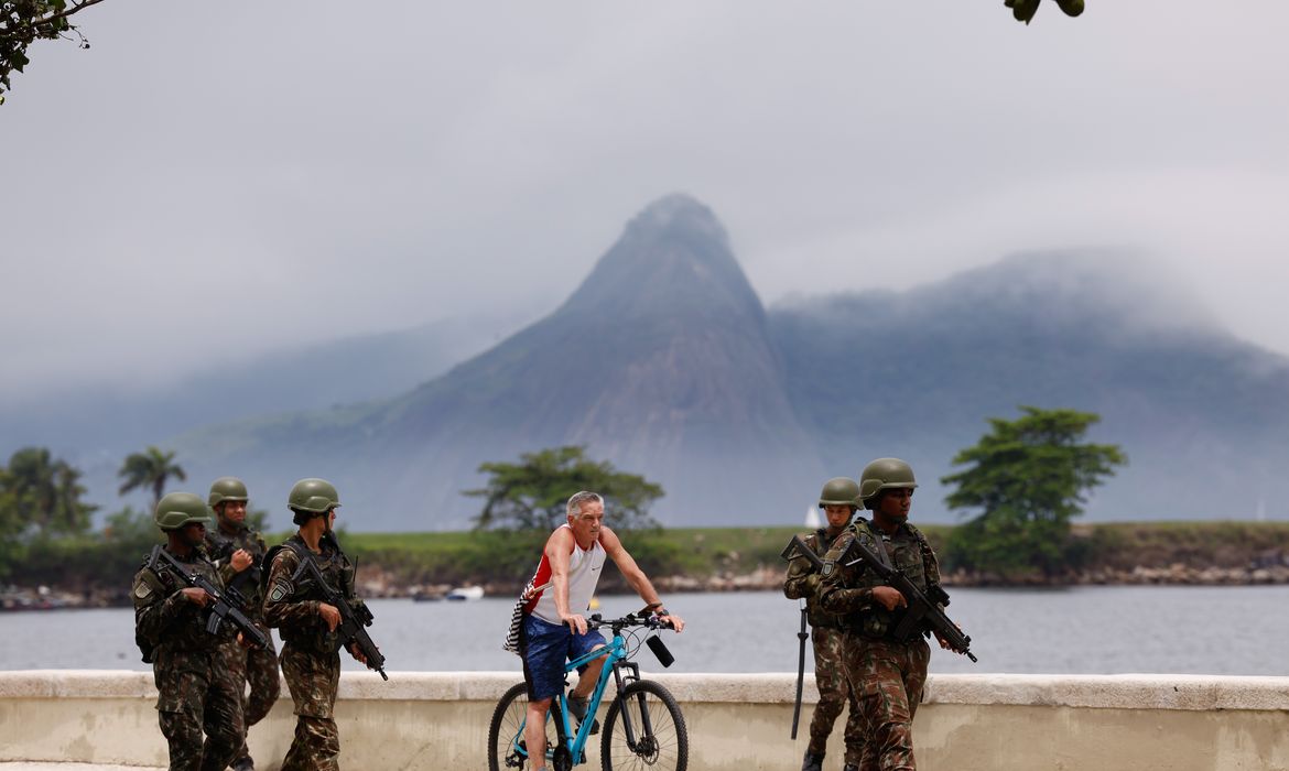 Rio de Janeiro (RJ), 15/11/2024 - Forças de segurança reforçam policiamento no Rio durante o G20.  Foto: Tânia Rêgo/Agência Brasil