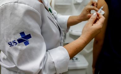 São Paulo 11/04/2024 Prefeitura amplia a vacinação contra a Dengue, serão 471 UBS e AMAs, para crianças e adolescentes entre 10 e 14 anos. Fotos da vacinaçao na UBS do Cambuci. Foto Paulo Pinto/Agência Brasil
