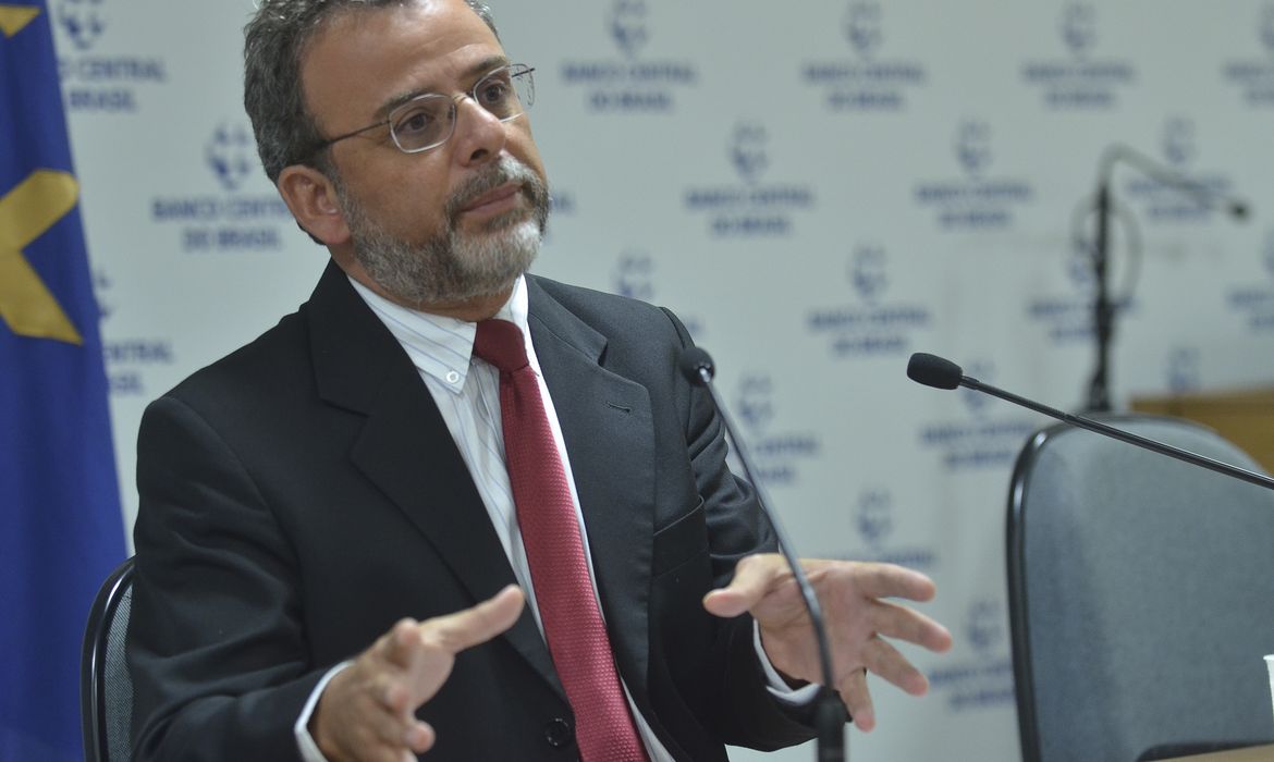 Brasília – O chefe do Departamento Econômico do Banco Central (BC), Túlio Maciel, divulga a nota de Política Monetária e Operações de Crédito do Sistema Financeiro