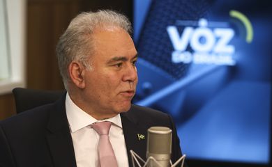 O ministro da Saúde, Marcelo Queiroga, é o entrevistado do programa A Voz do Brasil