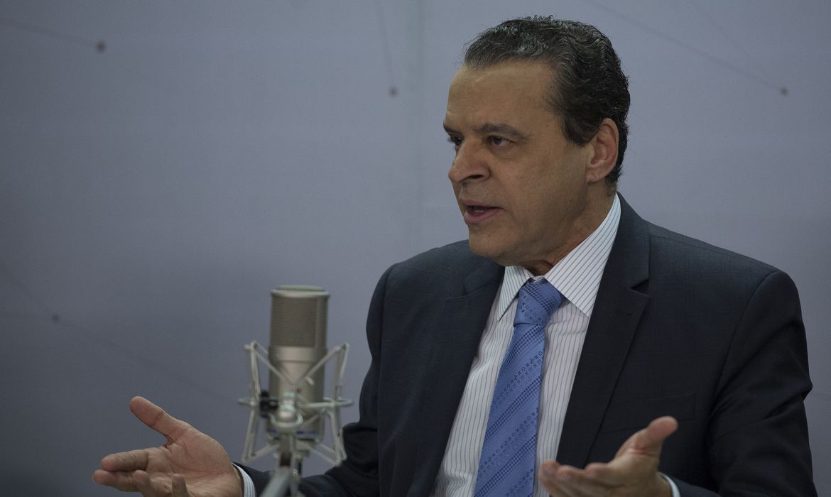 O ministro do Turismo, Henrique Eduardo Alves, participa do programa Bom Dia Ministro, onde fala sobre o evento “Ano Olímpico para o Turismo”, que acontece na quarta-feira em Brasília