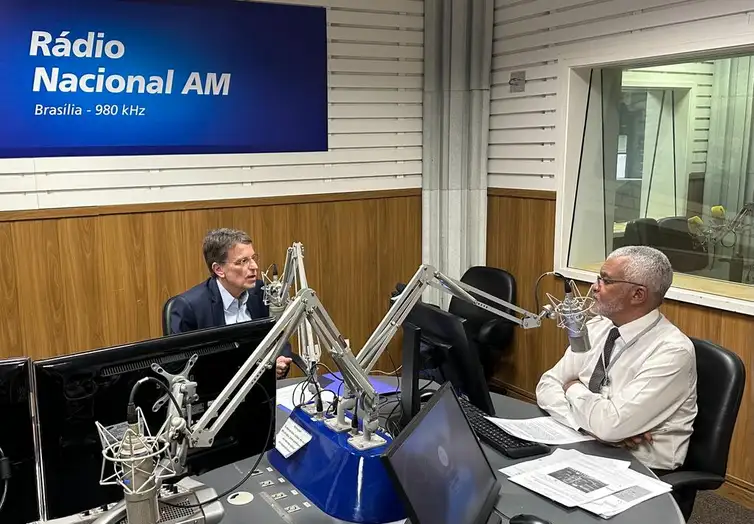 Expansão da rede pública de rádio e TV EBC Rádios