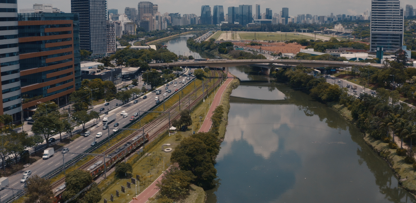 Vozes do Rio Pinheiros aborda a transformação de um dos rios mais emblemáticos de São Paulo