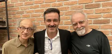 O contrabaixista Rodrigo Fávaro participou deste Blim-blem-blom 