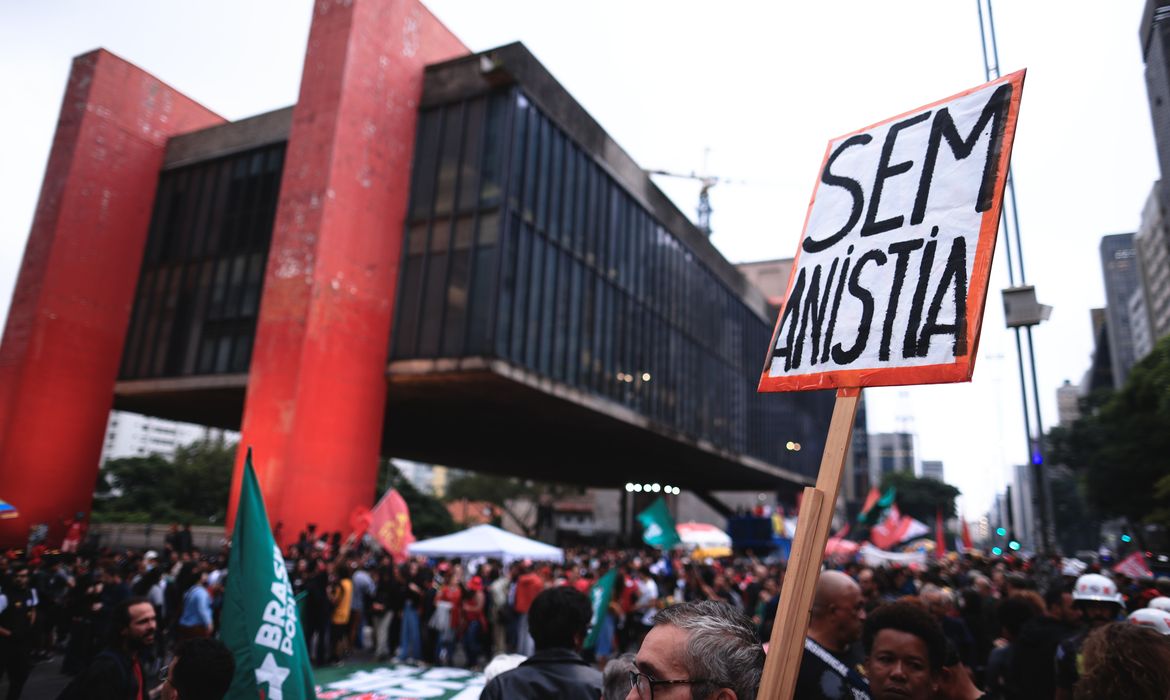 SAO PAULO, ACT IN DEFENSE OF DEMOCRACY