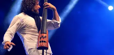 Dudu Lima, contrabaixista