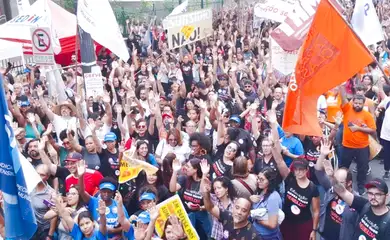 São Paulo (SP), 22/04/2025 - Professores em greve fazem manifestação. Foto: Sinpeem/Divulgação