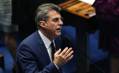 Brasília - Senador Romero Jucá durante votação, no plenário do Senado, da indicação do economista Ilan Goldfajn para a presidência do Banco Central  (Fabio Rodrigues Pozzebom/Agência Brasil)