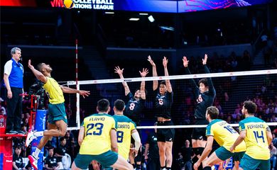Brasil perde por 3 sets a 2 para invicto Japão no segundo jogo da segunda semana da Liga das Nações masculina - vôlei - em 22/06/2023