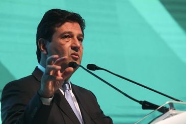 O ministro da Saúde, Luiz Henrique Mandetta, ministra palestra de abertura do 5° Fórum FenaSaúde