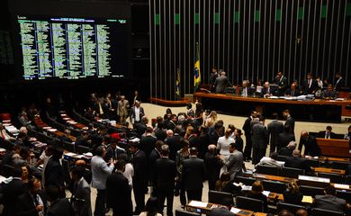 Brasília - Plenário da Câmara dos Deputados durante votação de requerimentos (Fabio Rodrigues Pozzebom/Agência Brasil)
