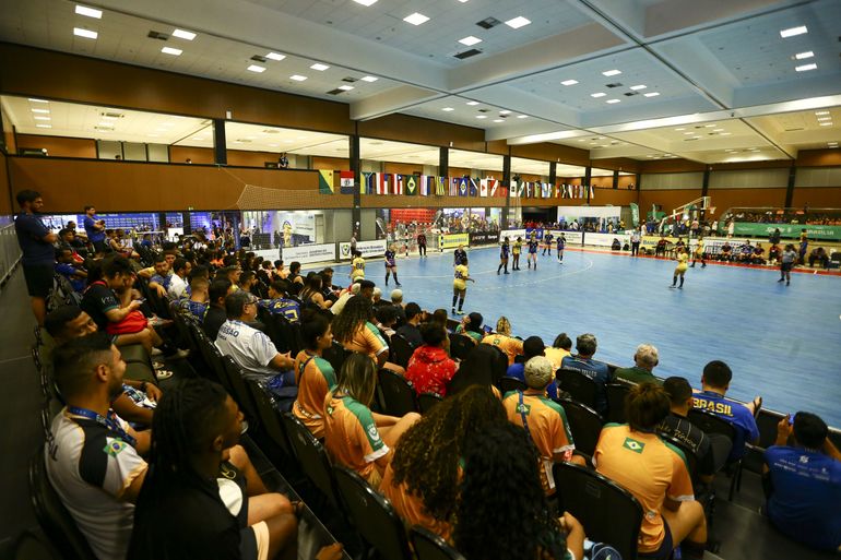 Cerca de 5 mil atletas estão em Brasília para os seis dias dos Jogos Universitários Brasileiros (JUBs).