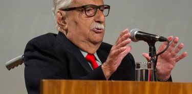 Morre o escritor Carlos Heitor Cony, aos 91 anos