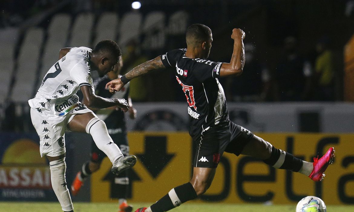 Futebol movimenta fim de semana pelo Brasil