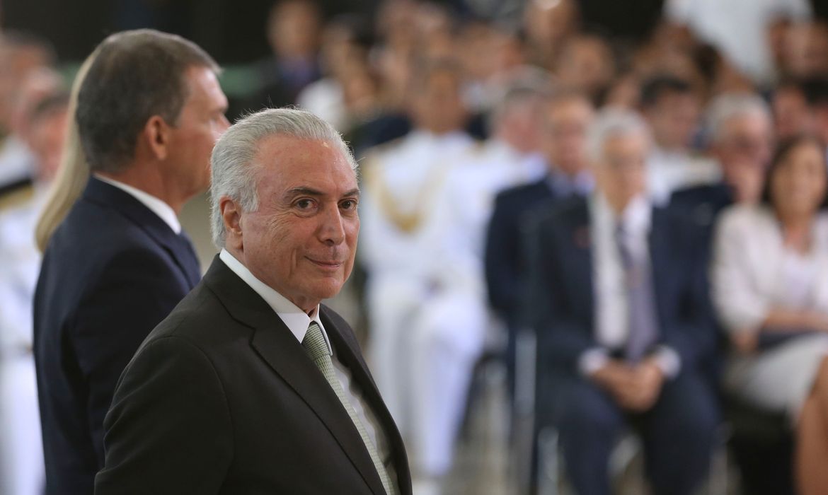 Brasília - Presidente Michel Temer na cerimônia de  apresentação dos oficiais generais recém-promovidos (Valter Campanato/Agência Brasil)