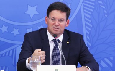 Ministro da Cidadania, João Roma, durante coletiva sobre o novo programa social do governo e MP dos precatórios