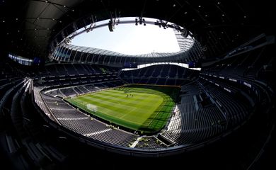 .Estádio do Tottenham Hotspur. 
