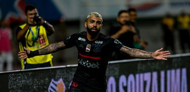 Sampaio Corrêa-RJ 0 x 2 Flamengo