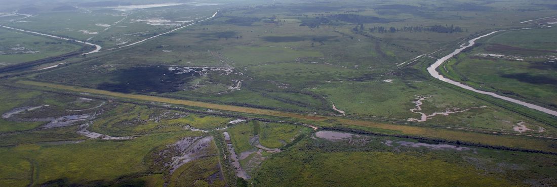 Vista aérea do terreno do Comperj (RJ)