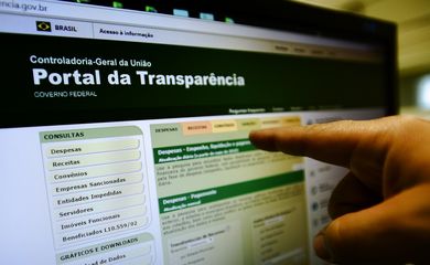 Brasília - O Portal da Transparência do Governo Federal registrou mais de 16 milhões de acessos em 2015 – maior número de visitas desde a criação do site, em novembro de 2004 (Marcelo Camargo/Agência Brasil)