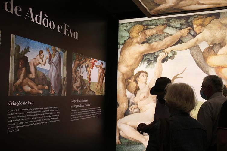 Exposição imersiva Michelangelo: O Mestre da Capela Sistina no MIS Experience, na Água Branca.