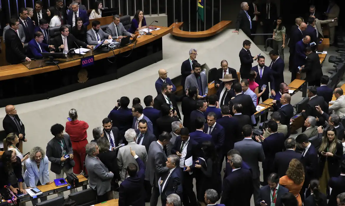 Brasília (DF), 02/04/2025  - Sessão da Câmara dos Deputados durante votação das medidas de reciprocidade em comércio exterior. Foto: Lula Marques/Agência Brasil