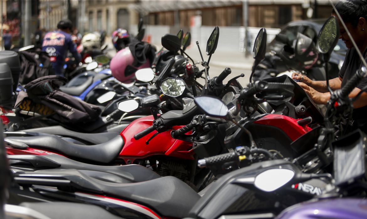 São Paulo (SP), 16/01/2025 - Aplicativo 99, lança serviço de Moto Taxi em São Paulo, contrariando norma da prefeitura que proíbe o serviço.Foto: Paulo Pinto/Agência Brasil