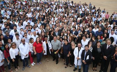 Brasília - Recepção de novos profissionais brasileiros que atuarão no Programa Mais Médicos (José Cruz/Agência Brasil)