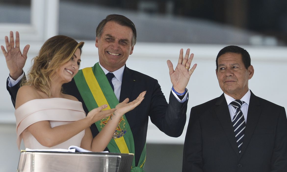 Michelle de paula shop firmo reinaldo bolsonaro