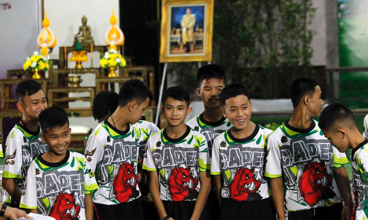 Meninos resgatados na Tailândia