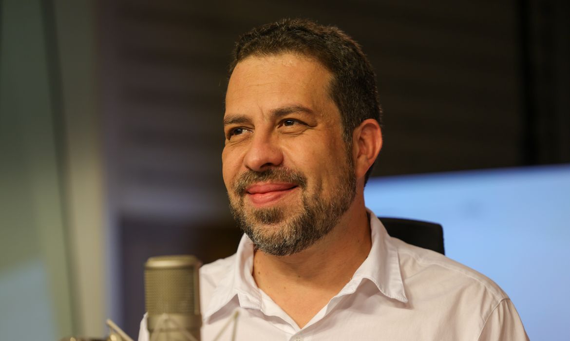 Boulos: governo espera vota��o do fim da escala 6x1 no 1� semestre