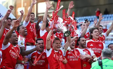 Arsenal celebra título da Premier League 
  24 de maio de 2026  Action Images via Reuters/Matthew Childs