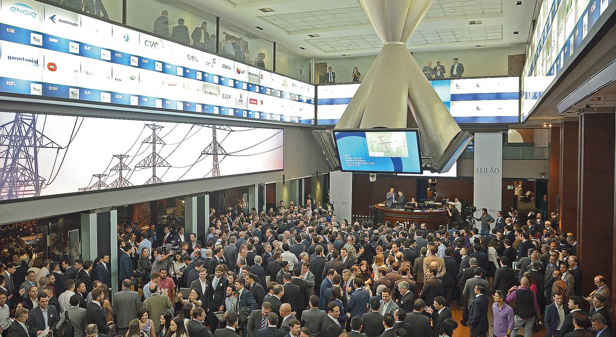 Stock exchange resorts to circuit breaker after 10% decline | Agência