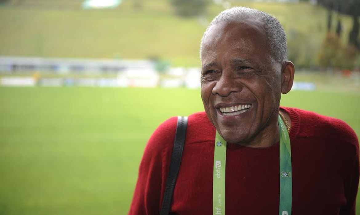 Dadá Maravilha pede apoio da torcida brasileira para seleção rumo ao hexa