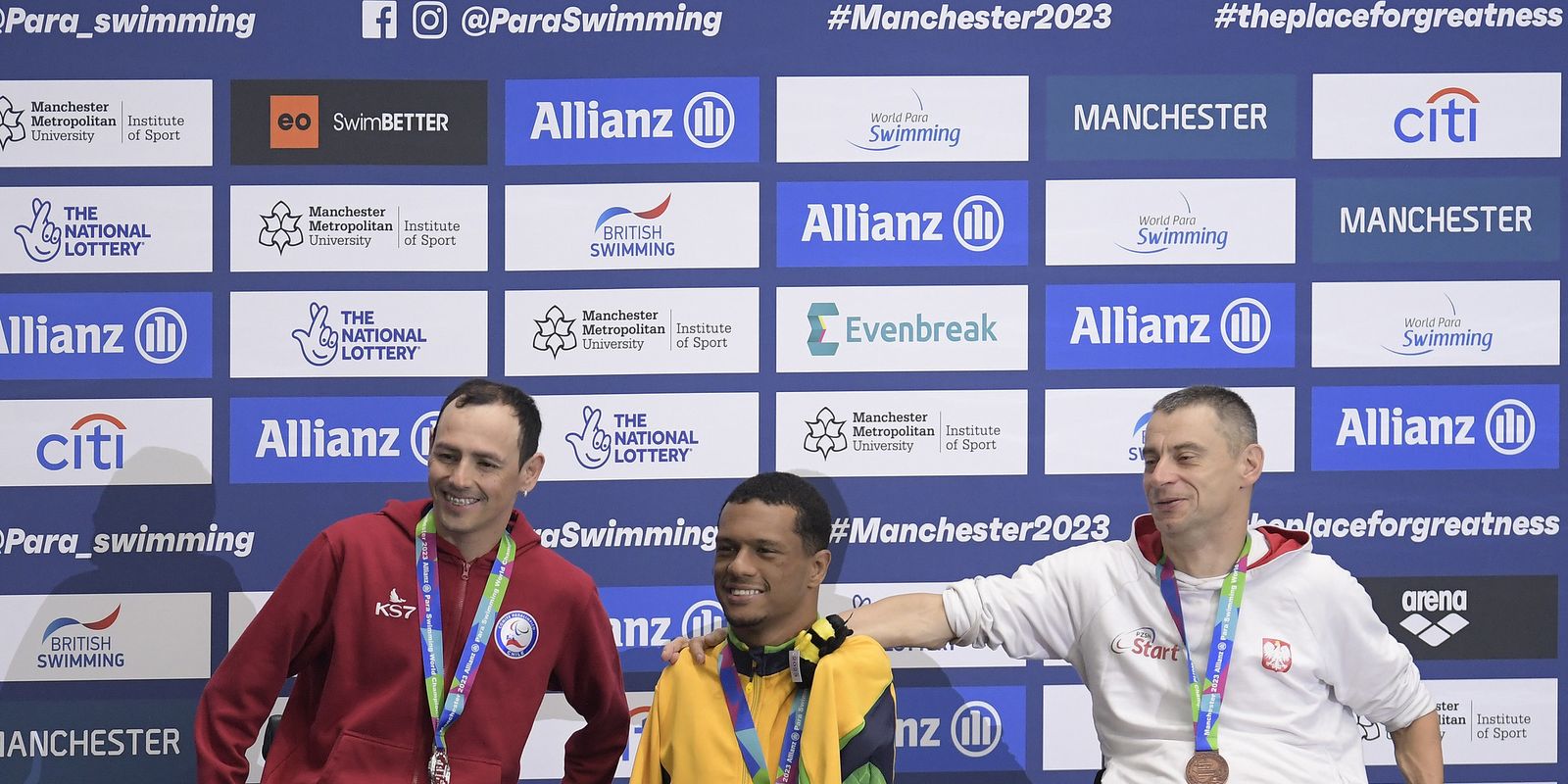 Gabriel Araújo, o Gabrielzinho, é oro nos 100m costas S2, com direito a quebra de recorde mundial - Mundial de natação paralímpica - em 02/08/2023