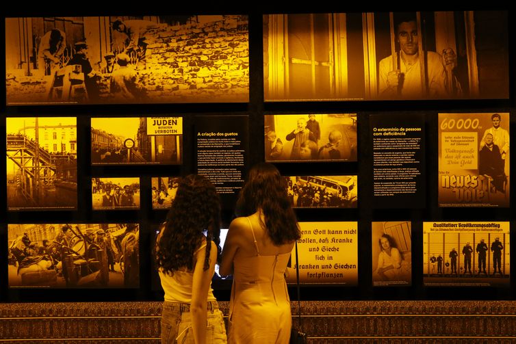 Fernando Frazão/Agência Brasil O Memorial às Vítimas do Holocausto, no Parque Yitzak Rabin, ganha exposição permanente.